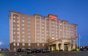 Hampton Inn & Suites by Hilton Toronto Airport